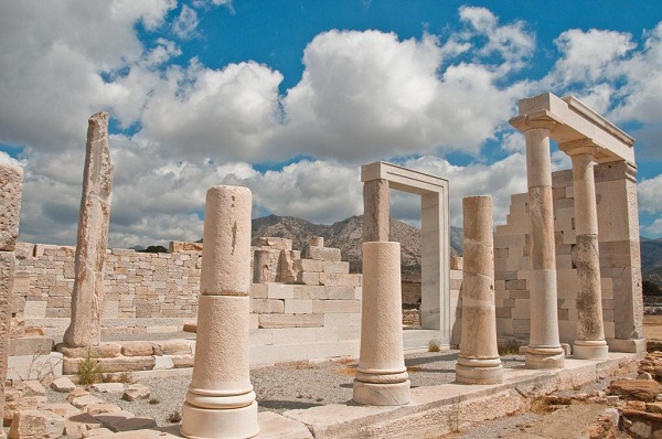 Top 5 Ancient Sites on the Cyclades3